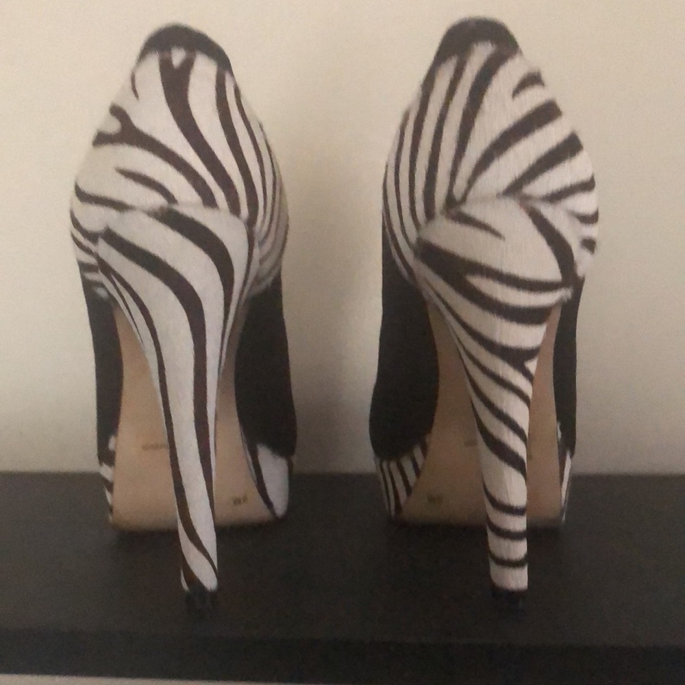Black platform heels with brown zebra print - Picture 3 of 4